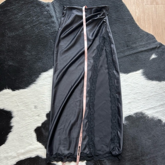 House of CB Satin Skirt Black